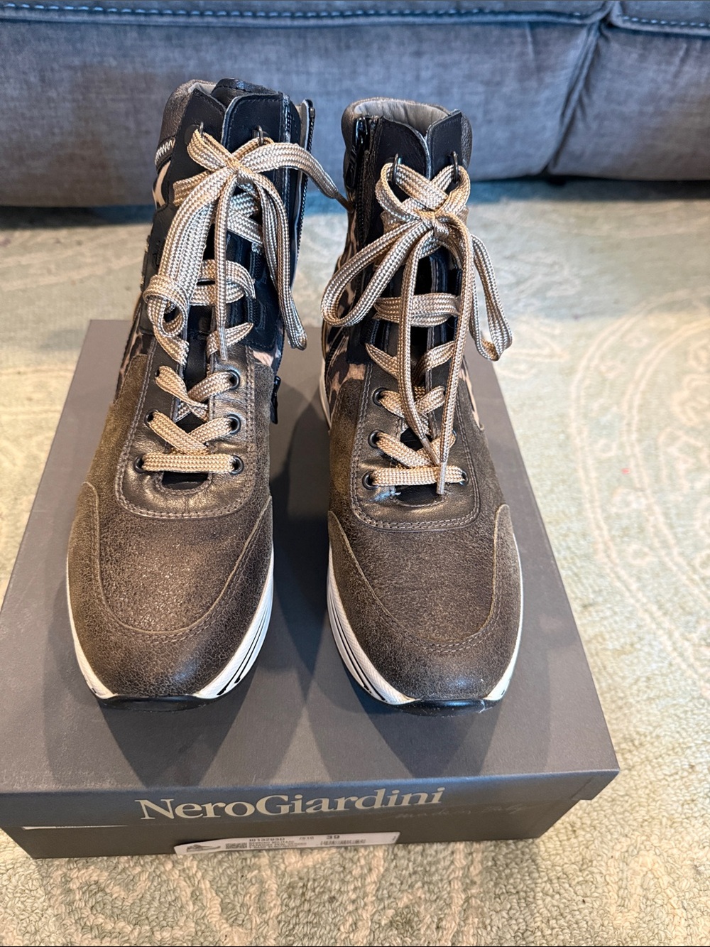 Nero Giardini sz 39 sneakers never worn